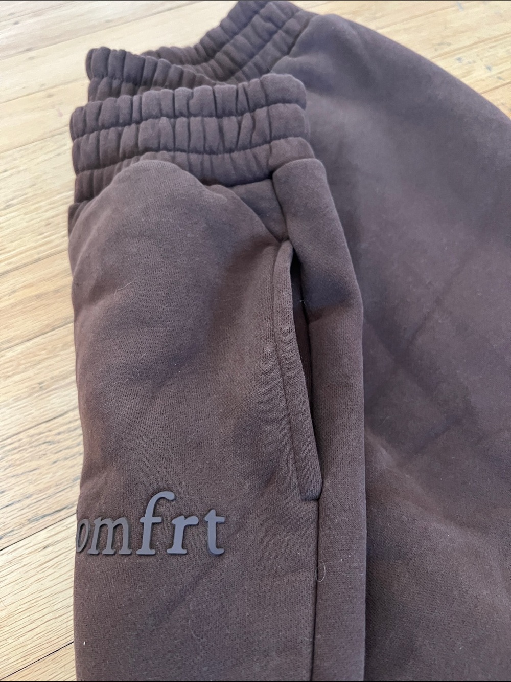 Comfrt Women's Brown Fleece Joggers - Cozy Track Pants - Picture 4 of 5